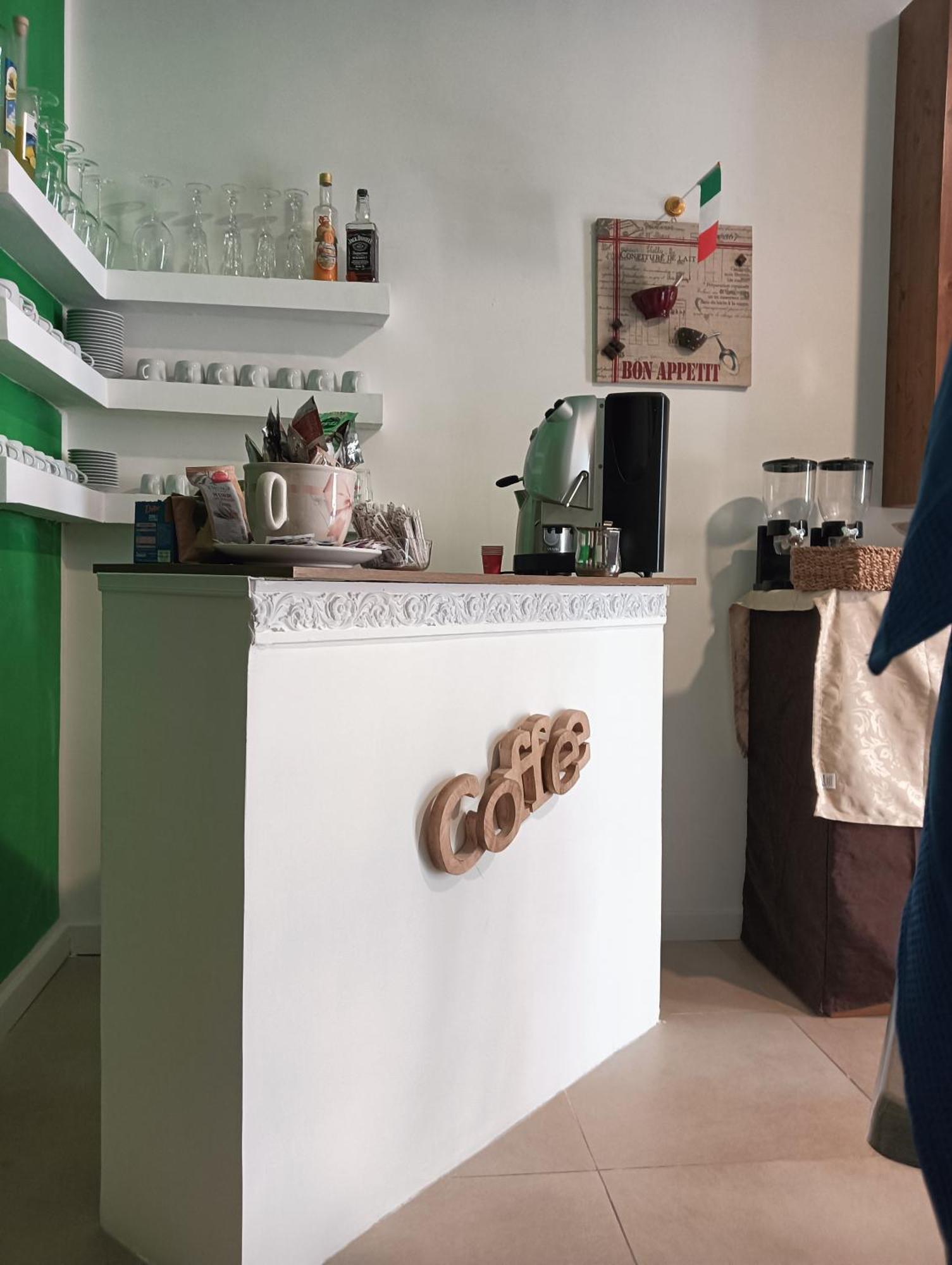 Pepe Bed & Breakfast Наполи Екстериор снимка